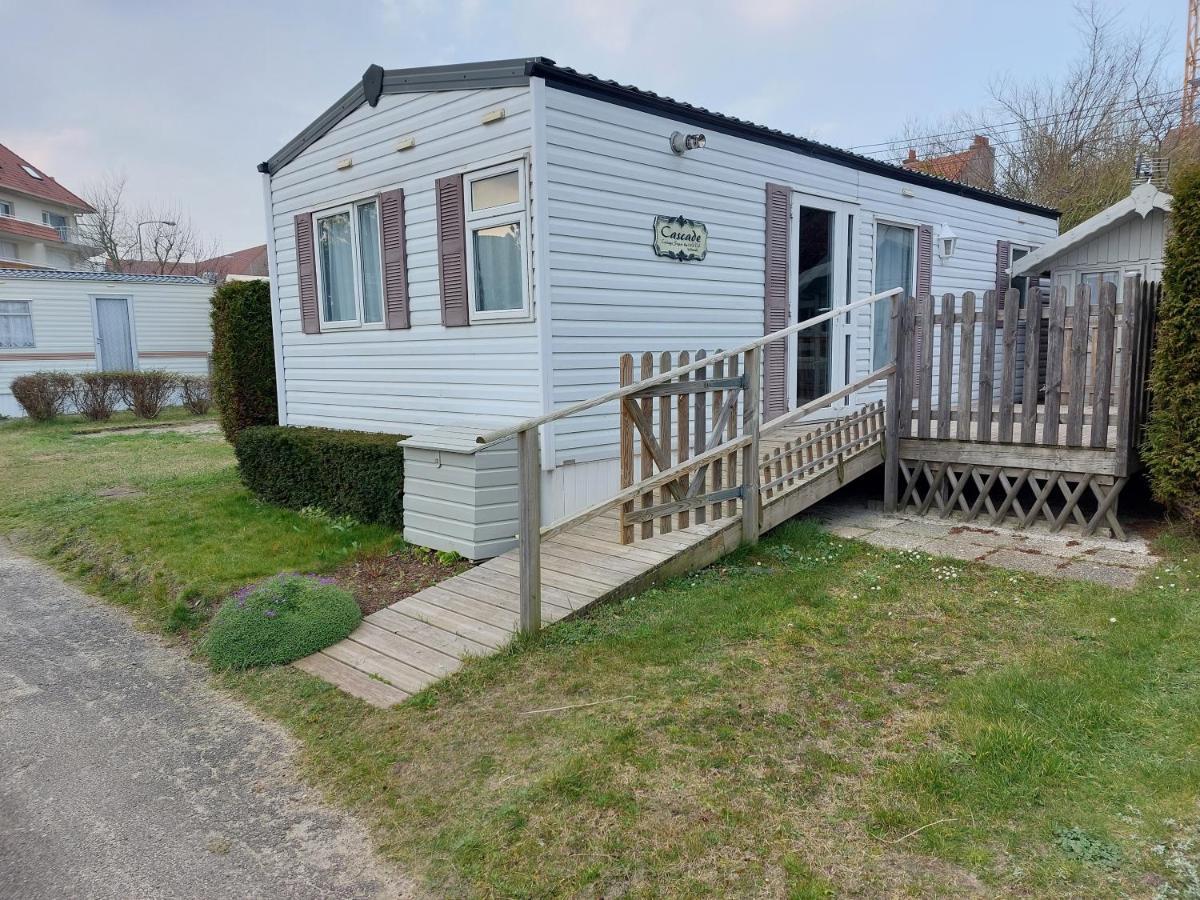 Bungalow 4 voire 6 personnes BRAY DUNES à 300 mètres de la plage Villa Esterno foto
