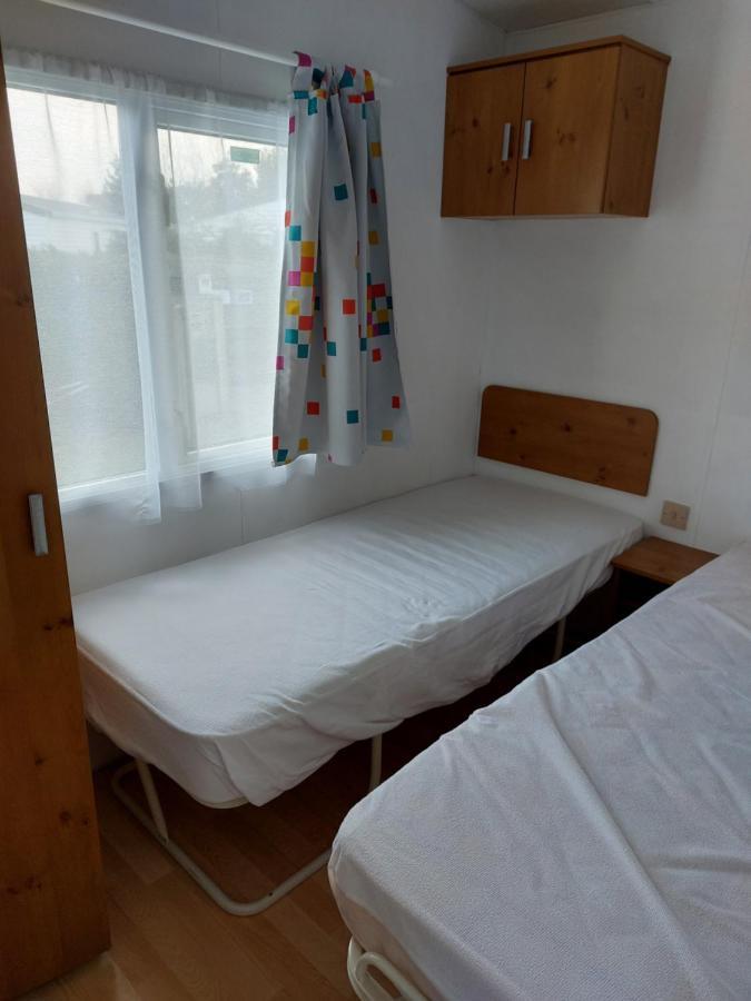 Bungalow 4 voire 6 personnes BRAY DUNES à 300 mètres de la plage Villa Esterno foto